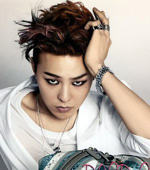 权志龙新发型图片 头发颜色超炫酷[9p]第2页