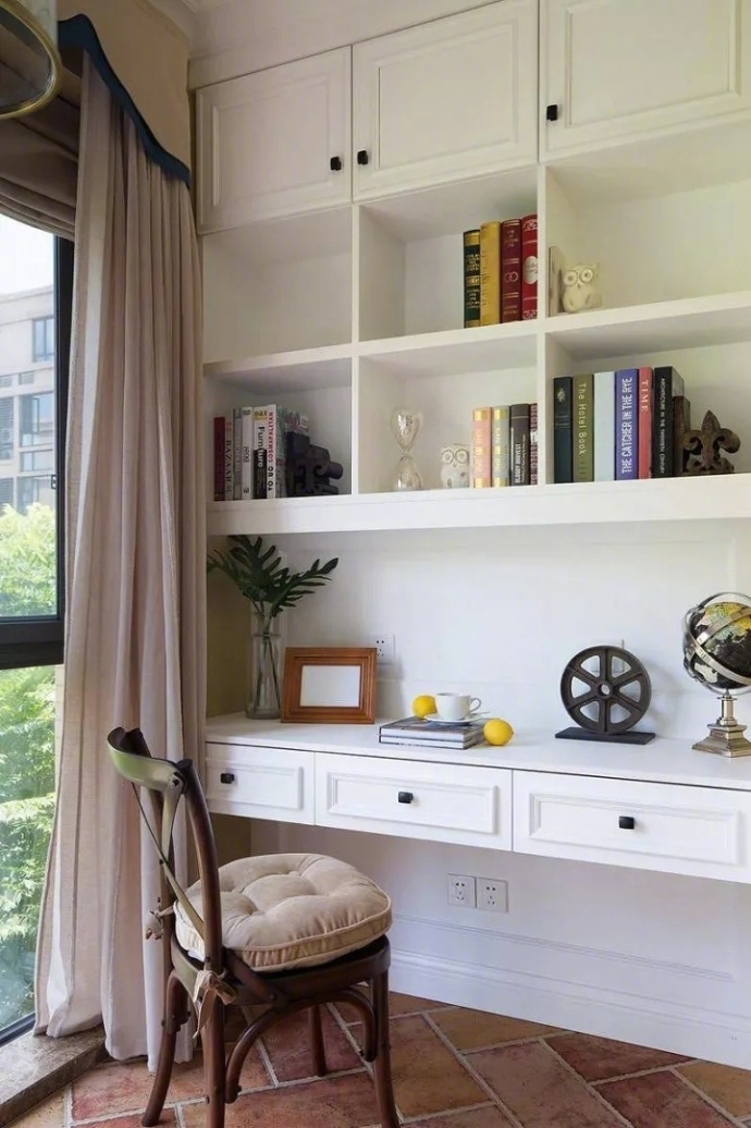 清晰阳光的阳台书房超赞设计