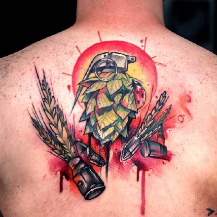 背部纹身 彩色纹身 重彩纹身 85814图库 重彩纹身图片 女士背部重全彩