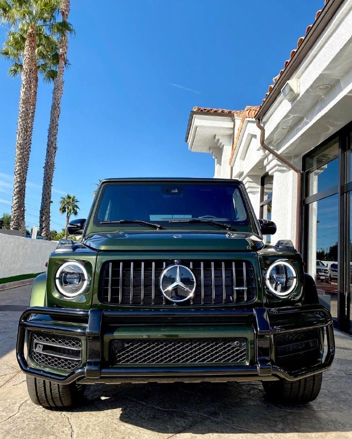 一款祖母绿奔驰大g图片第9页