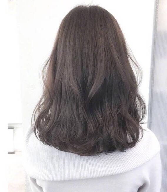 一组空气感长卷发图片第4页