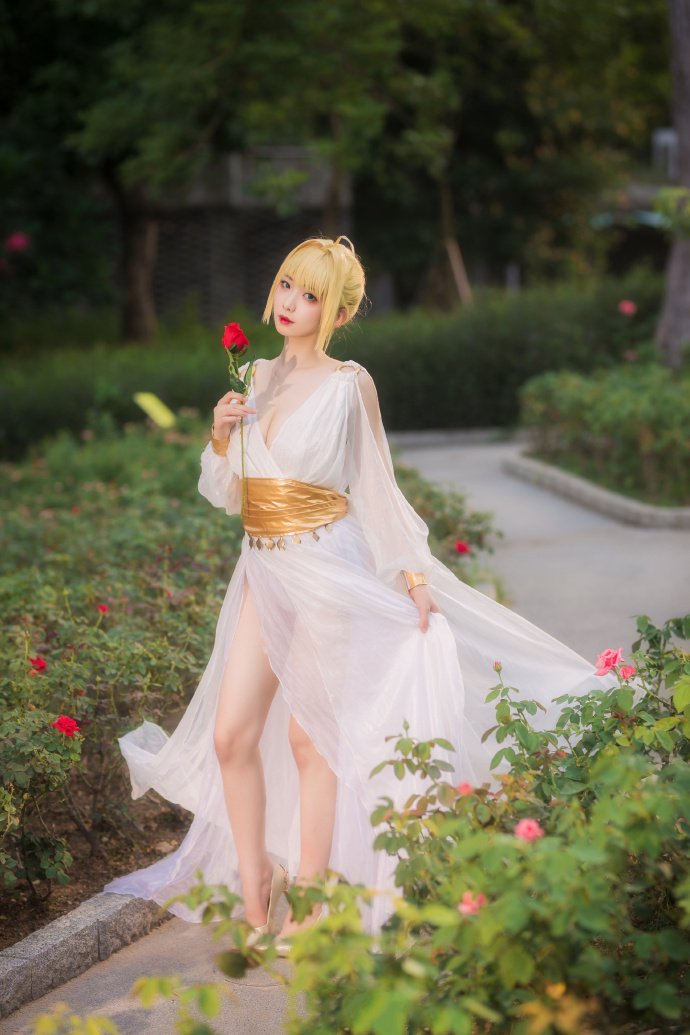 尼禄·克劳狄乌斯 同人睡衣cos第5页