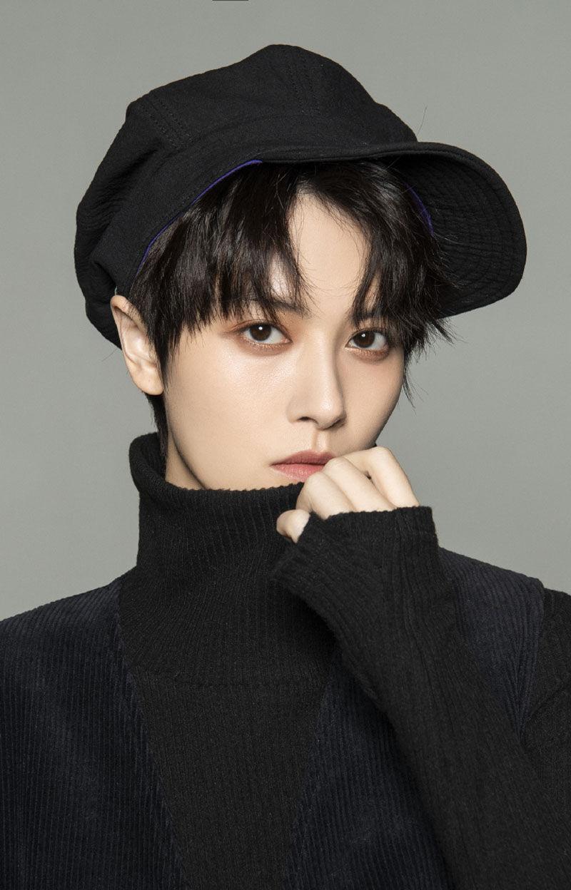 邢恩图片 邢恩帅气简约写真图片