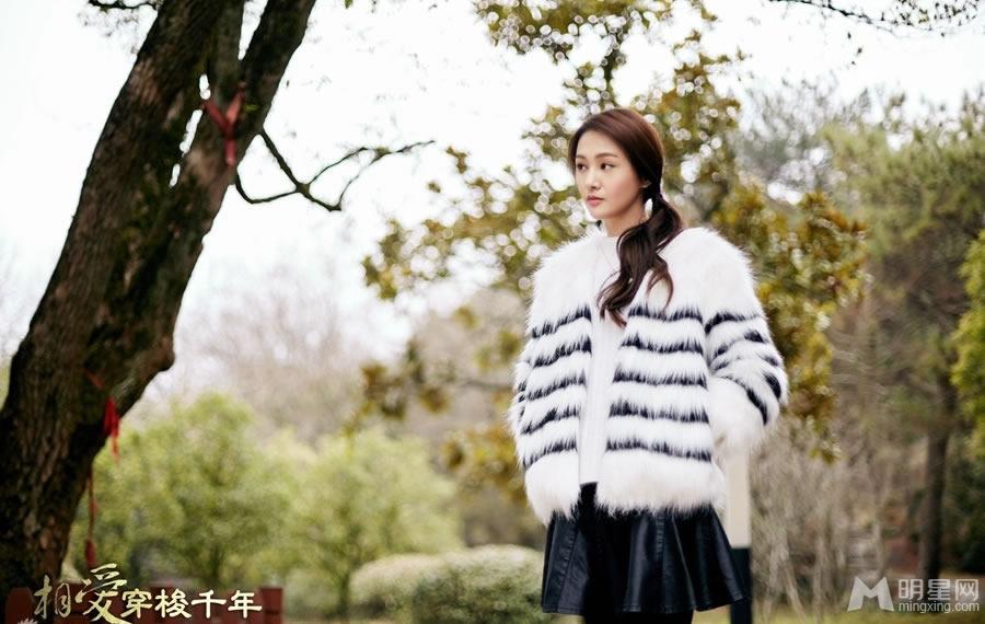 郑爽《相爱穿梭千年》唯美剧照 林湘湘成失忆恋人第3页